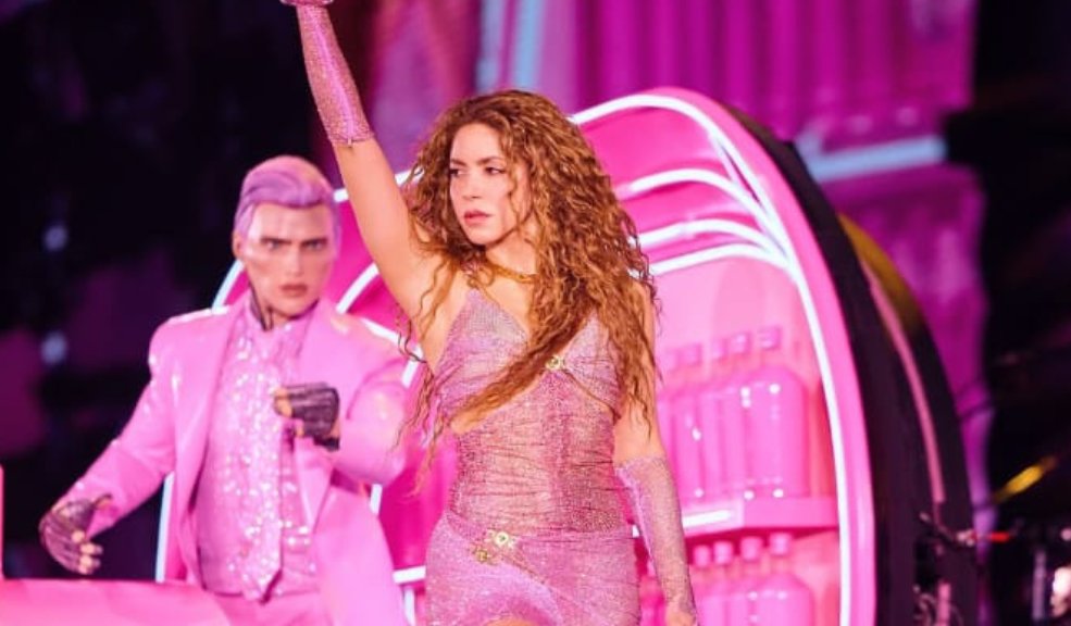 Alcalde de Medellín se pronunció por cancelación del concierto de Shakira Cancelarían concierto de Shakira en Medellín por problemas logísticos. Alcalde Federico Gutiérrez exige explicaciones a organizadores