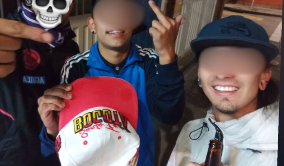 ¡Indignante! Lo golpearon por una gorra 1 ¡Indignante! Lo golpearon por una gorra Tras el ataque, la víctima descubrió que los agresores subieron fotos a redes sociales, presumiendo lo que habían hecho y mostrando la gorra hurtada como trofeo.