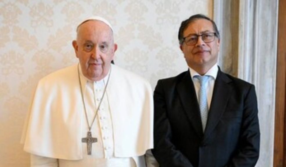 "Que no se vaya mi compañero del alma": Petro sobre el estado de salud del Papa El presidente de Colombia se refirió al estado de salud del papa Francisco, quien se encuentra hospitalizado desde el 14 de febrero.
