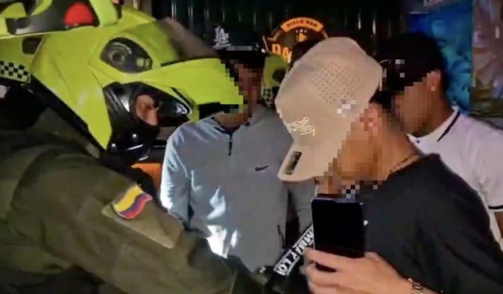 Megatoma en Kennedy deja 3 capturados El operativo se realizó en los barrios Caldas, Bellavista, Britalia y Patio Bonito, de kennedy.