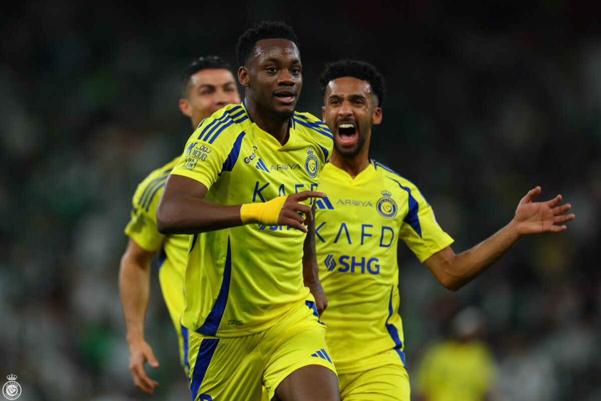 EN VIDEO: ¡Segundo doblete de Jhon Durán en la Liga de Arabia! 1 EN VIDEO: ¡Segundo doblete de Jhon Durán en la Liga de Arabia! El delantero colombiano Jhon Durán fue el gran heóre en el triunfo del Al Nassr, en la Liga de Arabia. Logró su segundo doblete.