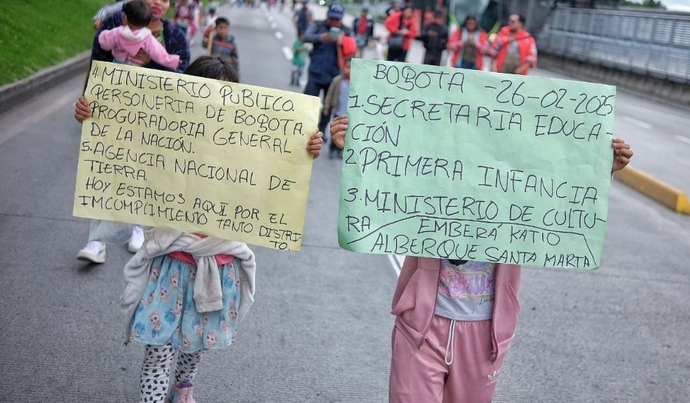 Denuncian uso de niñas y niños Emberá durante protestas en Bogotá 10 Denuncian uso de niñas y niños Emberá durante protestas en Bogotá Secretaría de Integración Social denuncia que, durante las protestas de la Comunidad Emberá por la calle 26, al parecer, fueron instrumentalizados niños.