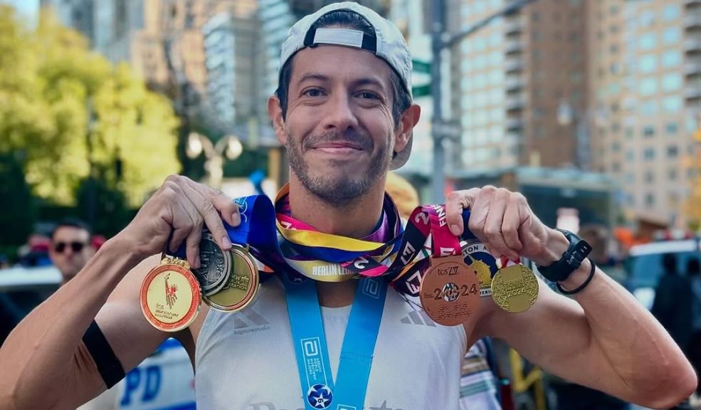 Inspiración para correr: la historia del bogotano que conquistó el mundo trotando Eduardo se convirtió en el primer colombiano en desafiar y completar las seis maratones de Abbott más exigentes del mundo.