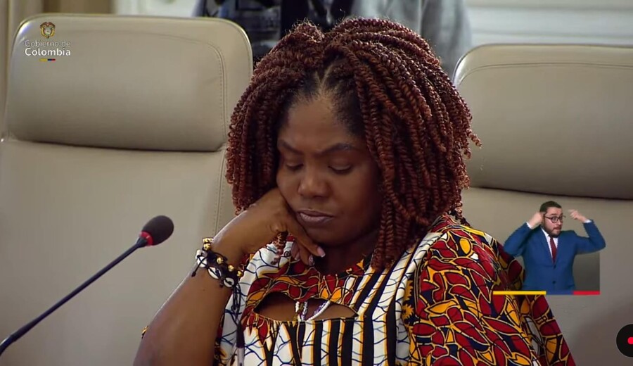 Consejo de Ministros de Petro: confrontaciones y momentos claves Francia Márquez, vicepresidenta de la República y ministra de La Igualdad, y Susana Muhammad, ministra de Ambiente, criticaron el nombramiento de Armando Benedetti como jefe de despacho.