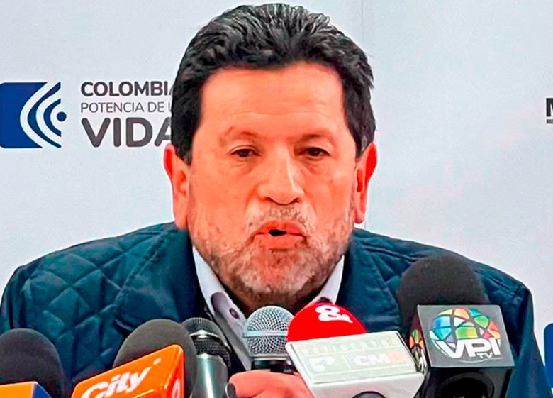 Procuraduría fórmula cargos por acoso sexual a Luis Francisco Cante, exfuncionario de Migración Colombia 1 Procuraduría fórmula cargos por acoso sexual a Luis Francisco Cante, exfuncionario de Migración Colombia La Procuraduría formuló cargos contra Luis Francisco Cante y Adriana Paola Cuervo por acoso sexual y descalificación de la víctima en Migración Colombia.