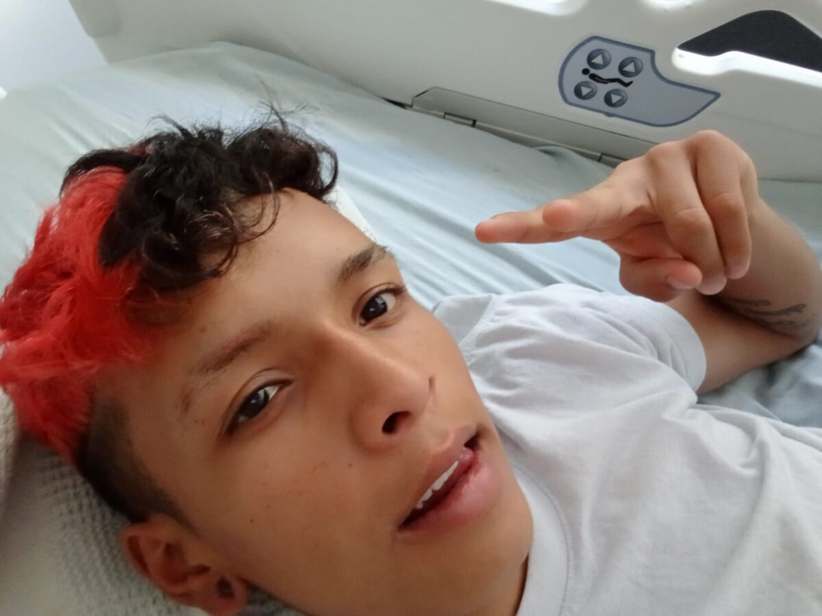 Joven que habría asesinado a estudiante de colegio de Bosa será judicializado La Fiscalía le imputó el cargo de homicidio a un joven de 17 años quien, presuntamente, acabó con la vida de Daniel Felipe Molina Barón.