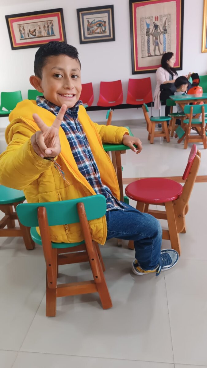 Madre de niño con cardiopatía vive un calvario para reclamar sus medicamentos Viviana Chocontá, madre de un niño de 11 años con cardiopatía y discapacidad cognitiva, denuncia la demora en la entrega de medicamenos por parte de la EPS. Este es su drama.