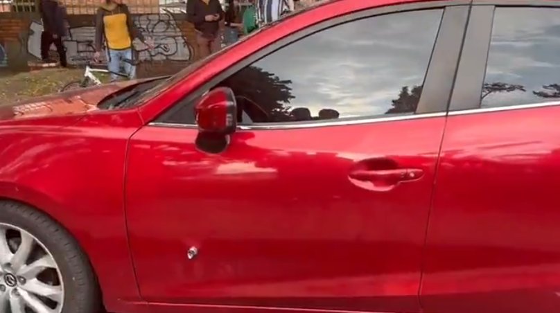 Niña de 4 años murió en ataque sicarial en Puente Aranda; su madre resultó herida 1 Niña de 4 años murió en ataque sicarial en Puente Aranda; su madre resultó herida La mujer se movilizaba en un vehículo junto a sus dos hijos, de 4 y 2 años.