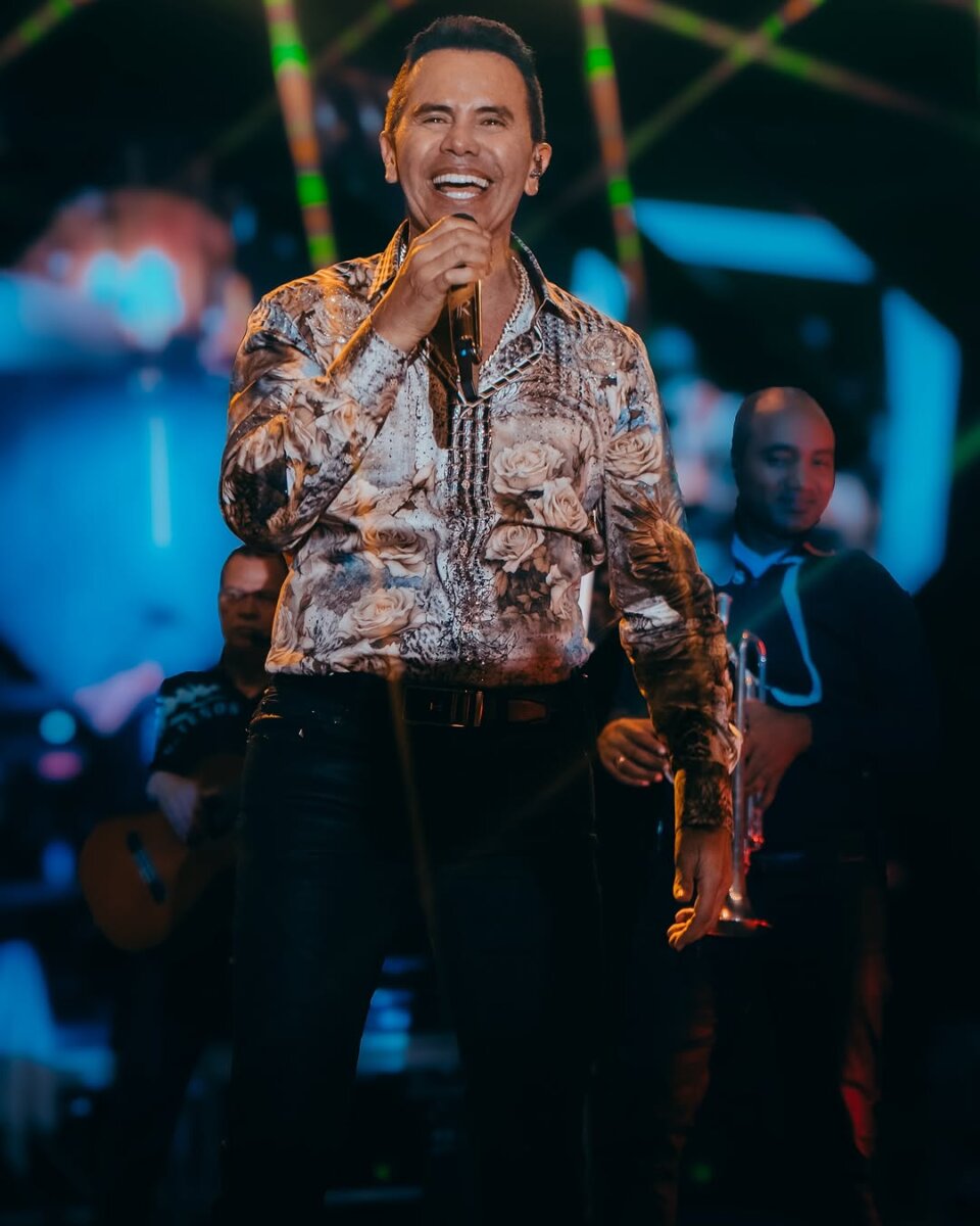 Jhonny Rivera anuncia su segunda fecha en el Movistar Arena por sus 20 años de carrera