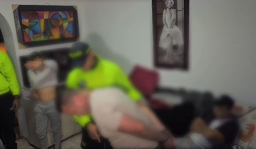 Así capturaron a 10 integrantes de la peligrosa banda 'Los relojeros': perfilaban a sus víctimas y las atracaban 1 Así capturaron a 10 integrantes de la peligrosa banda 'Los relojeros': perfilaban a sus víctimas y las atracaban Los integrantes de ‘Los relojeros’ se especializaban en el hurto de relojes de alta gama y joyas. Conozca cómo operaban.