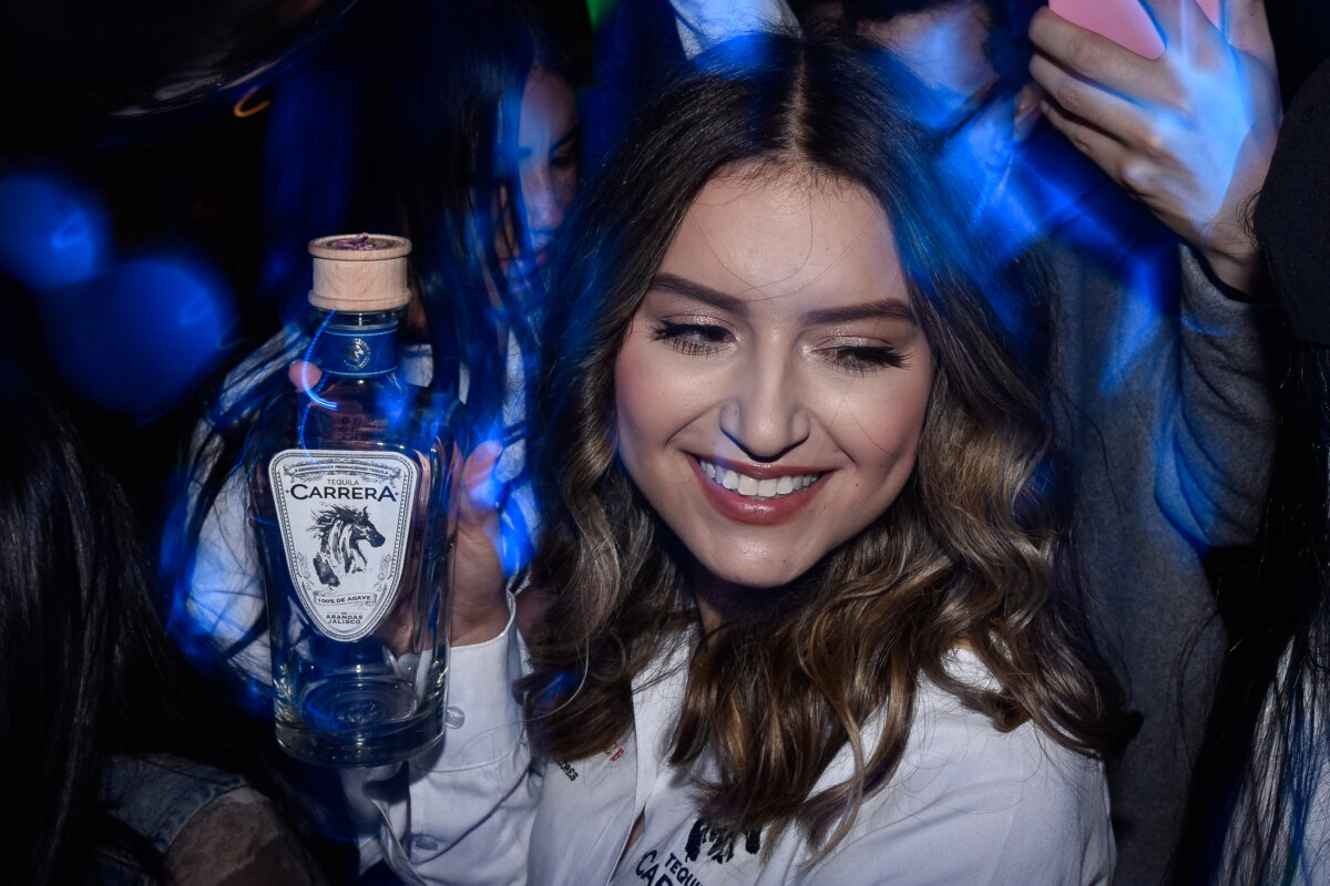 Las noches de rumba en Bogotá se transforman con mucha seguridad La calle 83 de Bogotá se transforma en epicentro de bares temáticos: de la salsa al regional mexicano.