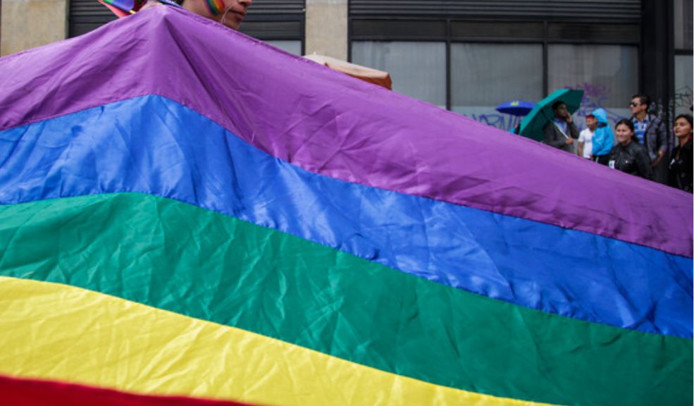 Imputan a hombre que habría asesinado a 4 miembros de la comunidad LGBTIQ+ 4 Imputan a hombre que habría asesinado a 4 miembros de la comunidad LGBTIQ+ La Fiscalía General de la Nación imputó este miércoles a José Leonardo Quevedo Turizo, de nacionalidad venezolana, por el homicidio del actor e integrante de la comunidad LGBTIQ+ David Stiven Mosquera Cobo, ocurrido el 6 de mayo de 2023 en la localidad de Teusaquillo, en Bogotá.