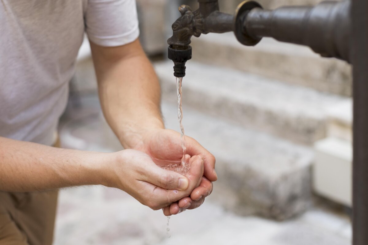 Racionamiento de agua para este 22 de marzo en Bogotá: barrios afectados Estos son los barrios de Bogotá y Soacha que tendrán racionamiento de agua este viernes 21 de marzo. ¡Aliste el balde!