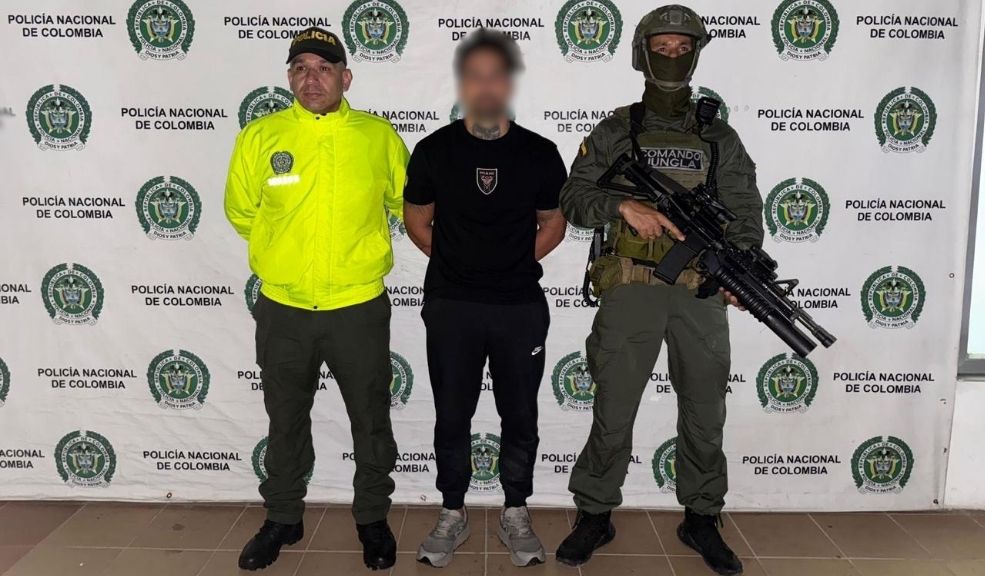 Capturan en Cartagena a ‘Dollarino’, líder de la mafia italiana en América Latina Capturan en Cartagena a ‘Dollarino’, líder de la mafia italiana en América Latina, buscado en 196 países por tráfico de drogas y crimen organizado.