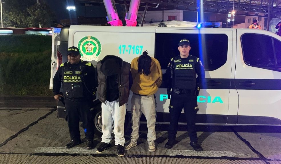Dos-capturados-por-vandalizar-bus-de-TransMilenio
