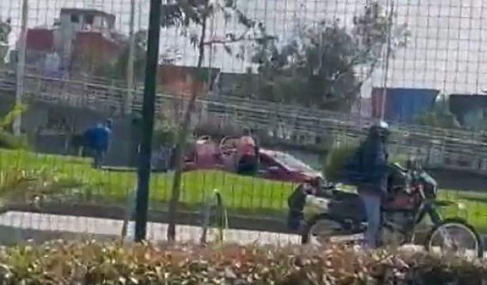 EN VIDEO: Delincuentes robaron a familia en la calle 26 1 EN VIDEO: Delincuentes robaron a familia en la calle 26 Testigos grabaron el momento en que, al parecer, delincuentes estaban robando a una familia en la calle 26.