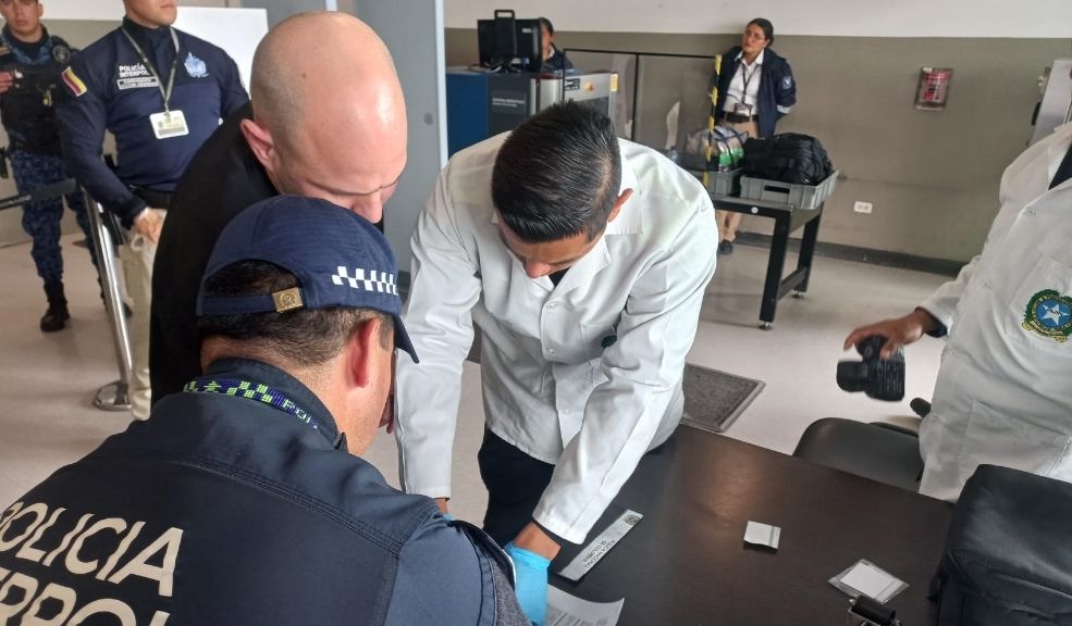 Extraditaron a ciudadano extranjero, líder de una red de trata de personas En las últimas horas la Policía extraditó al ciudadano cubano-mexicano Cristóbal Fernández Viamonte, señalado de ser el máximo jefe de una organización criminal dedicada a captar mujeres en distintas ciudades de Colombia con fines de explotación sexual, requerido por un Juez del Circuito Especializado del Estado de Yucatán, por el delito de trata de personas.