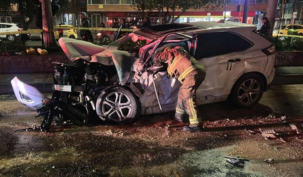 Falleció Deyanira Ordóñez, víctima de accidente en Transmilenio tras concierto de Shakira En las últimas horas se hizo público el fallecimiento de Deyanira Ordóñez, una de las 11 personas que resultaron heridas en el aparatoso accidente entre un bus de Transmilenio y una camioneta a la altura de la Calle 80 con Carrera 90 tras el concierto de Shakira en el estadio El Campín el pasado 27 de febrero.