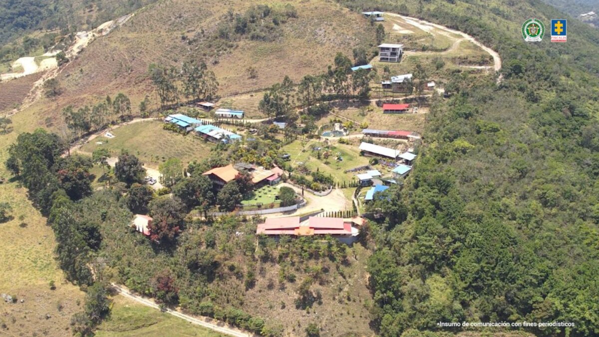 Fiscalía ocupa propiedades de alias 'Fresa'