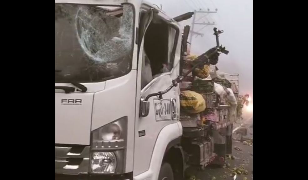 Fuerte accidente en la vía Bogotá-Tunja dejó 4 personas lesionadas 5 Fuerte accidente en la vía Bogotá-Tunja dejó 4 personas lesionadas Según el gobernador de Cundinamarca, Jorge Emilio Rey, 4 personas resultaron heridas en el impacto, por el momento se desconocen las causas del accidente.