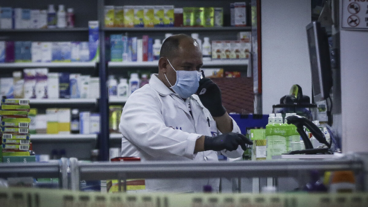 Eps deben entregar medicamentos sustitutos si hay desabastecimiento: Corte Constitucional La Corte Constitucional les ordenó a las EPS responder a los pacientes ante el desabastecimiento de medicamentos.