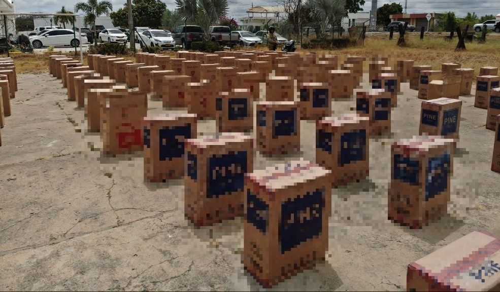 Incautan más de 149 mil cajetillas de cigarrillos de contrabando en La Guajira 1 Incautan más de 149 mil cajetillas de cigarrillos de contrabando en La Guajira Incautan más de 149.000 cajetillas de cigarrillos de contrabando en Maicao, valoradas en más de 900 millones de pesos. Lea la nota aquí.