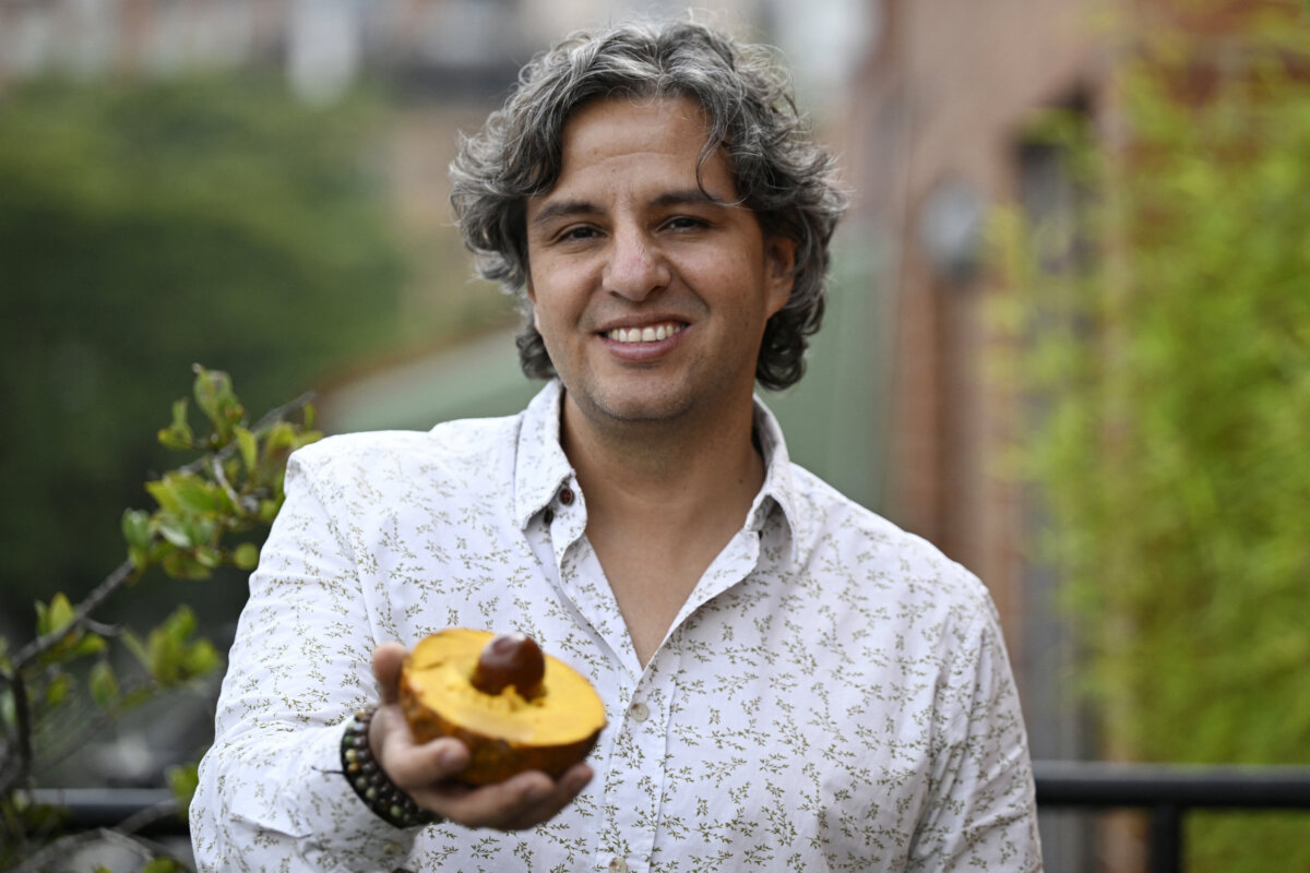 La lucha por salvar las frutas nativas de Colombia en riesgo de extinción 6 La lucha por salvar las frutas nativas de Colombia en riesgo de extinción Gian Paolo Daguer lidera una red que busca salvar las frutas nativas de Colombia y proteger la biodiversidad amenazada del país.