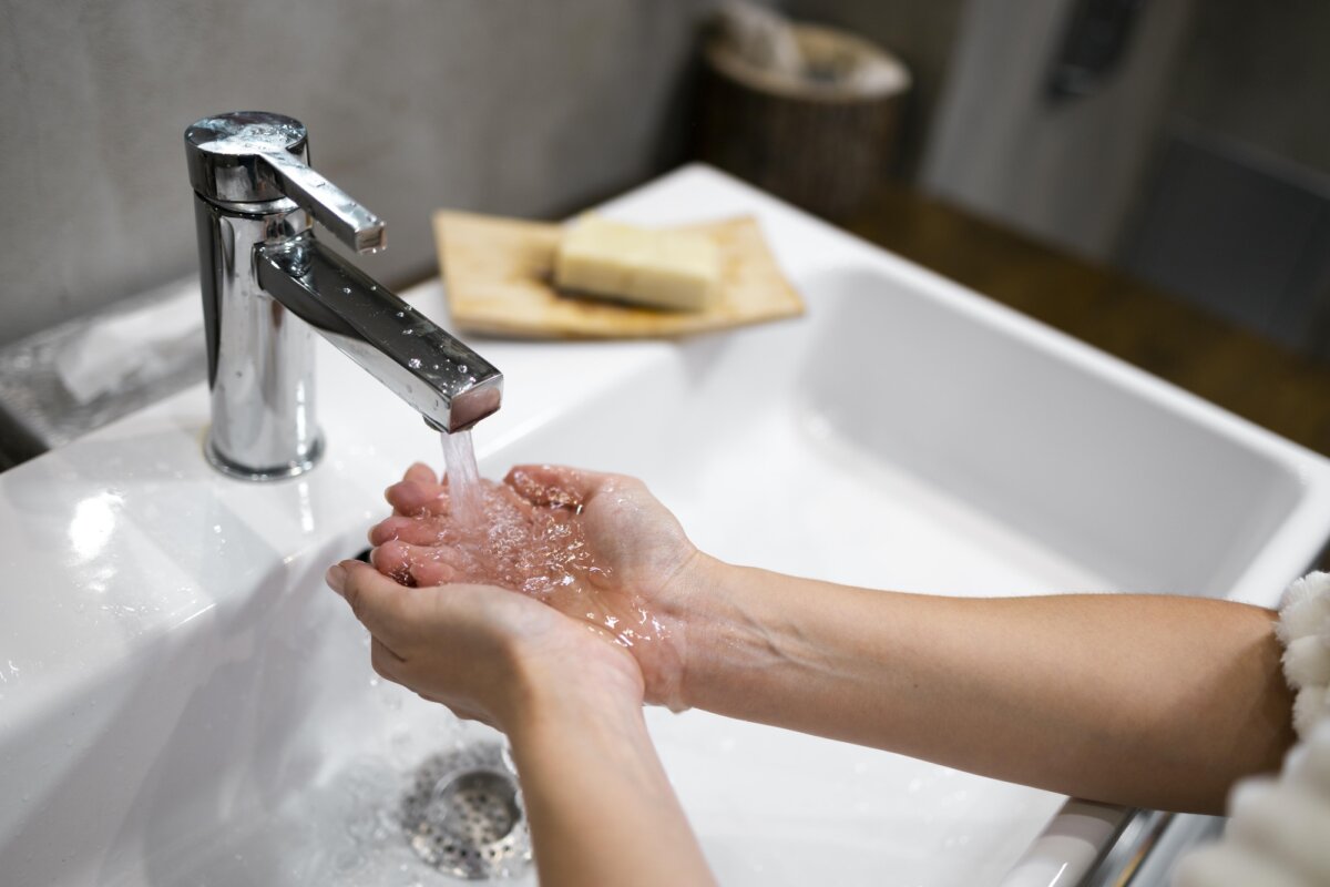 Racionamiento de agua para este 21 de marzo en Bogotá: barrios afectados Estos son los barrios de Bogotá y Soacha que tendrán racionamiento de agua este viernes 21 de marzo. ¡Aliste el balde!