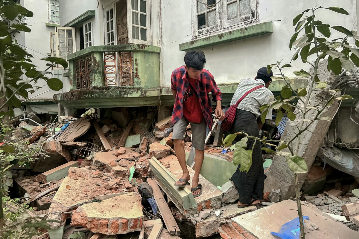 Terremoto sacude a Tailandia y Birmania: hay reporte de muertos 3 Terremoto sacude a Tailandia y Birmania: hay reporte de muertos El devastador terremoto de magnitud 7,7 que golpeó este viernes Birmania dejó al menos 20 muertos y en la vecina Tailandia tres personas fallecieron por el derrumbe de un rascacielos.