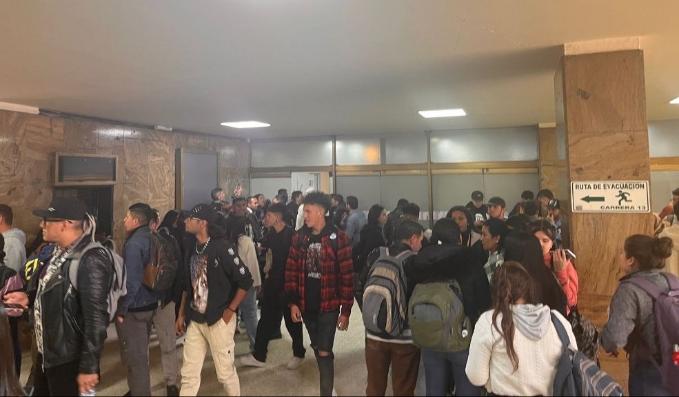 Trabajadores denuncian que Call Center no les ha pagado el sueldo hace 3 meses Aproximadamente 150 personas se encuentran afectadas.