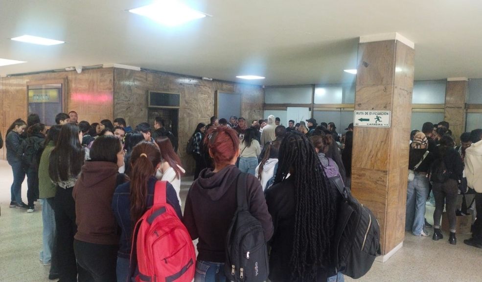 Trabajadores denuncian que Call Center no les ha pagado el sueldo hace 3 meses Aproximadamente 150 personas se encuentran afectadas.