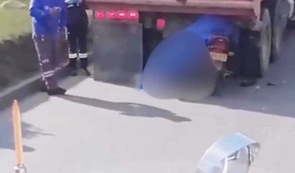 Trágico accidente: motociclista muere en inmediaciones al botadero 'Doña Juana' Motociclista fallece tras impactar contra volqueta. Exceso de velocidad sería la causa del fatal accidente.