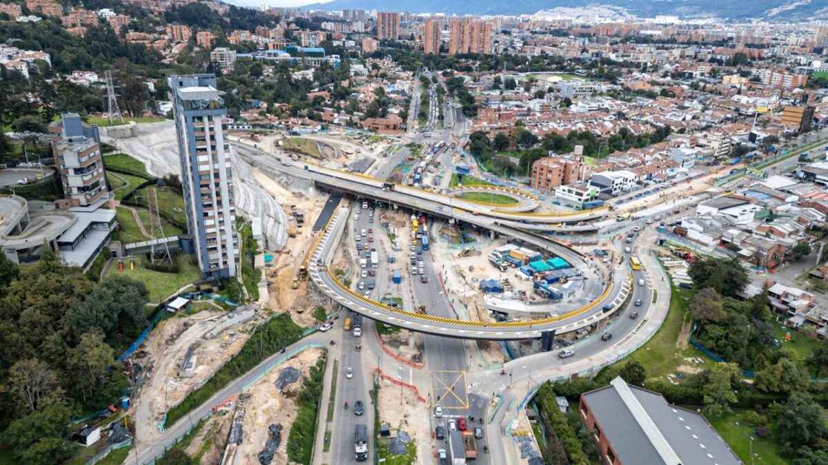 Alcalde Galán verifica avances en las obras de los puentes de la Calle 127 con Av. Boyacá 2 Alcalde Galán verifica avances en las obras de los puentes de la Calle 127 con Av. Boyacá