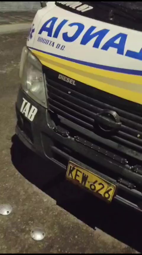 Denuncian a auxiliar de ambulancia que intentó robar a un paciente mientras era atendido
