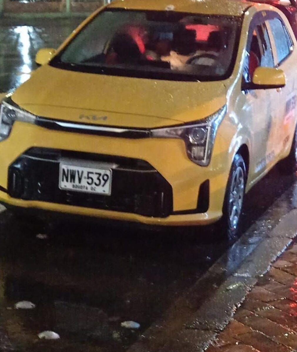 Estos son los dos taxistas que fueron asesinados en Bogotá 2 Estos son los dos taxistas que fueron asesinados en Bogotá Estas son las identidades de los dos taxistas asesinados en Bogotá.