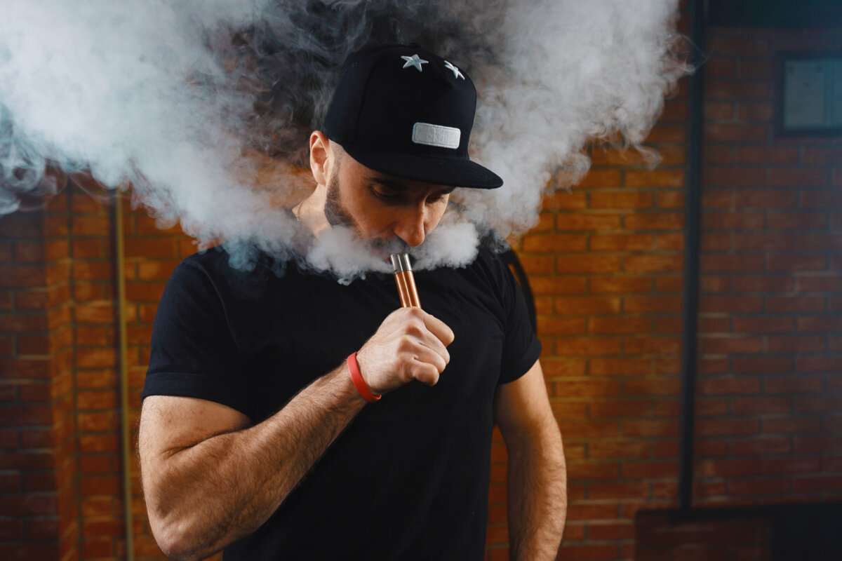 Estudio revela razones por las que los ciudadanos usan cigarrillos electrónicos Una encuesta reveló las razones por las que las personas consumen cigarrillos electrónicos, tabaco calentado y otros productos de nicotina.