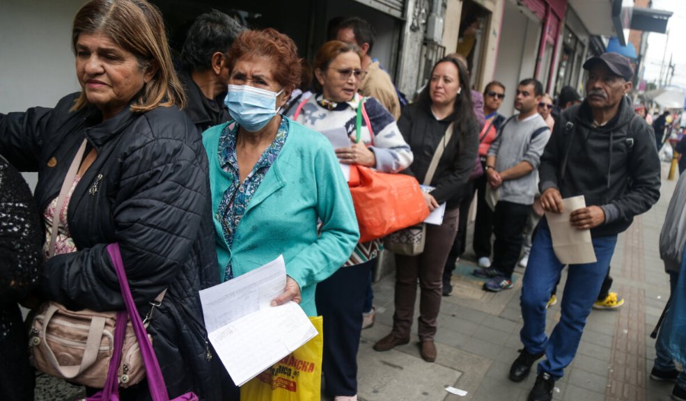 Estudio alerta que los pacientes esperan hasta 250 días por medicamentos 1 La salud no tiene remedio: Esto dicen los pacientes sobre la escases de medicamentos