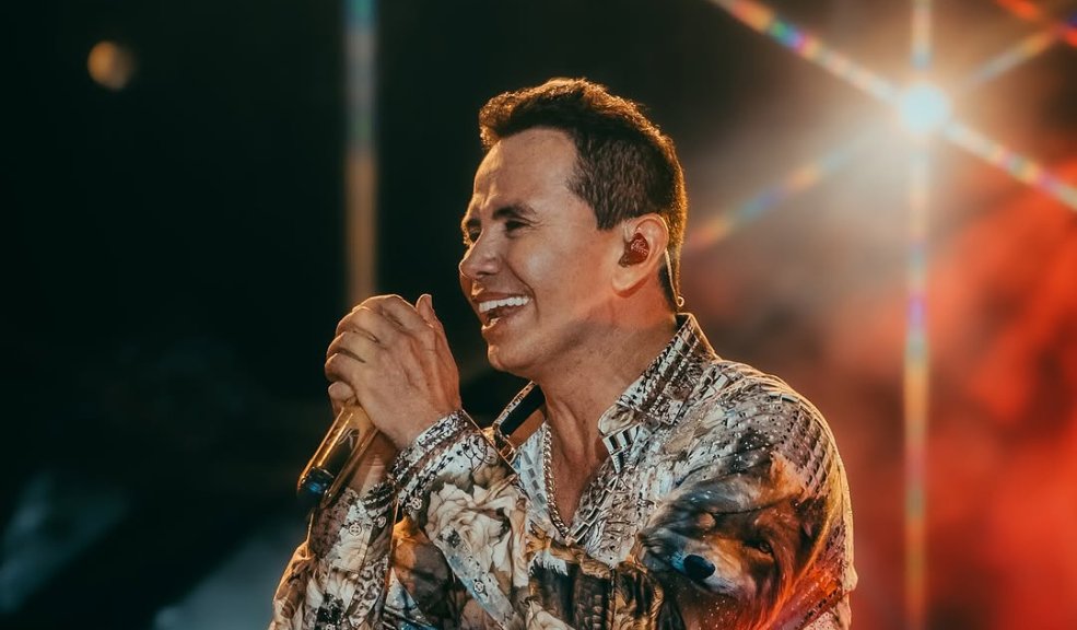 Jhonny Rivera anuncia su segunda fecha en el Movistar Arena por sus 20 años de carrera