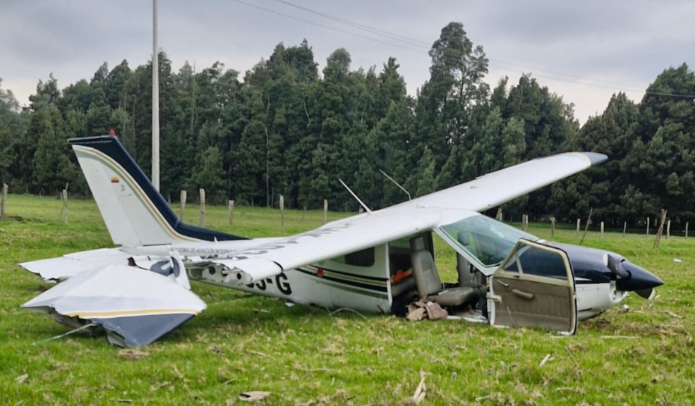 Avioneta se accidentó en finca de Cundinamarca, 2 personas resultaron heridas