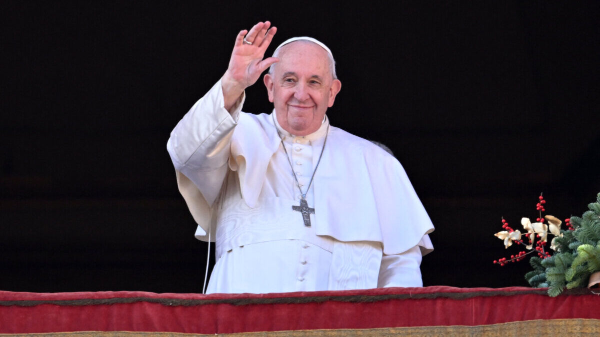 La historia de Francisco: el papa que enseñó desde la humildad El papa Francisco se va siendo un ejemplo de vocación, sencillez y amor. Esta es su historia.