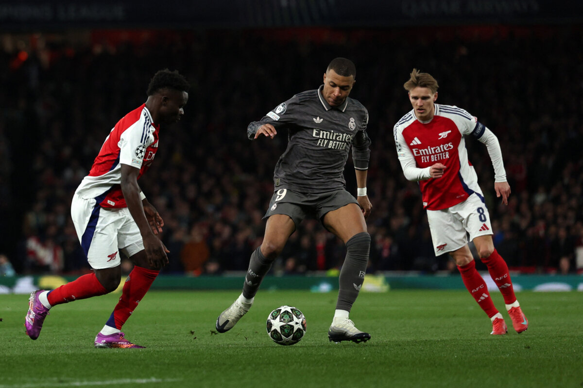 Real Madrid busca la remontada épica contra el Arsenal en el Bernabéu 3 Real Madrid busca la remontada épica contra el Arsenal en el Bernabéu El Real Madrid recibe al Arsenal este miércoles (2:00 p. m., hora de Colombia) en la vuelta de cuartos de final de la Liga de Campeones 2024-2025.