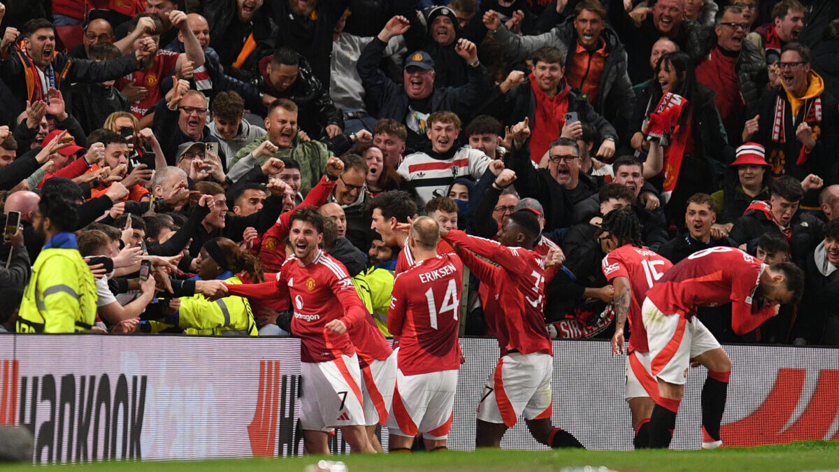 Agónica remontada del Manchester United para ir a las 'semis' de la Europa League ¡Remontada de locos! El Manchester United estaba abajo por dos goles en la prórroga, pero en menos de 10 minutos le dio vuelta al marcador y venció al Lyon de Francia. Acá le contamos cómo fue esta hazaña.