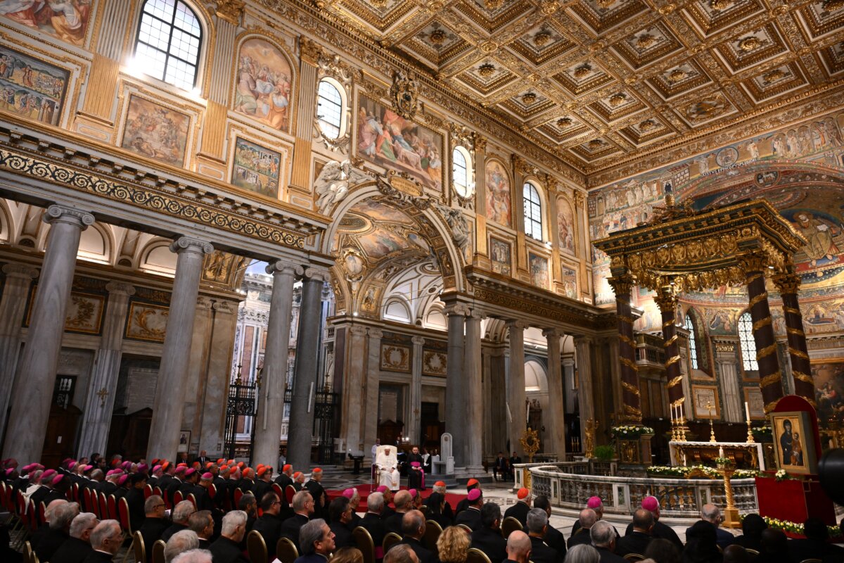 La Basílica de Santa María Mayor será la última morada del papa en el centro de Roma En la Basílica de Santa María Mayor será inhumado el papa Francisco. Antes de eso, su cuerpo será llevado a la capilla de la residencia de Santa Marta.