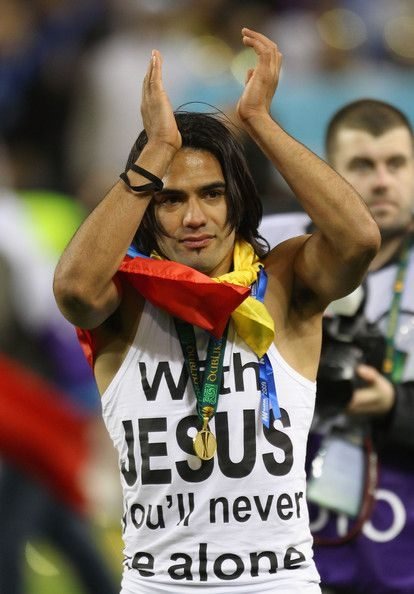 Los jugadores que profesan su religión con toda devoción 1 Los jugadores que profesan su religión con toda devoción
