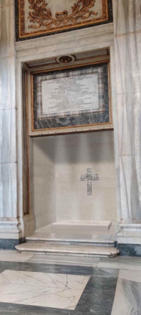 Un pedazo de los orígenes del papa estará en su tumba