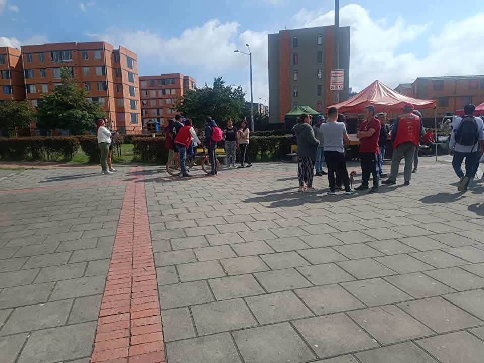 Asesinan a comerciante informal en Soacha en medio de balacera 1 Asesinan a comerciante informal en Soacha en medio de balacera