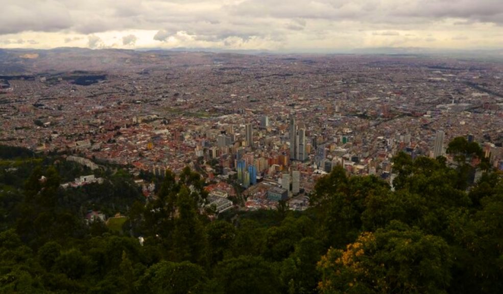 Así funcionará Monserrate durante Semana Santa en Bogotá 2025 ​Durante la Semana Santa de 2025, el sendero peatonal de Monserrate en Bogotá estará abierto al público en horarios especiales para facilitar el acceso de feligreses y turistas.