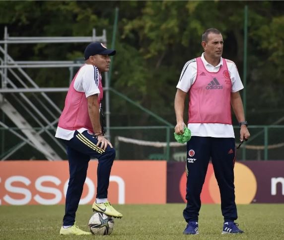 Luto en el fútbol colombiano: murió Jorge Bolaño, figura del Junior, el Parma y la Selección Colombia 2 Luto en el fútbol colombiano: murió Jorge Bolaño, figura del Junior, el Parma y la Selección Colombia Sorpresa y tristeza causó este domingo la noticia sobre la muerte de Jorge Bolaño. El exfutbolista y entrenador tenía 47 años.