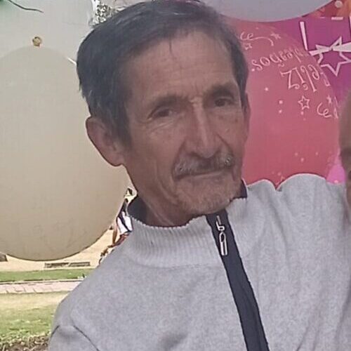 Buscan motociclista que dejó gravemente herido a abuelo en Barrios Unidos 1 Buscan motociclista que dejó gravemente herido a abuelo en Barrios Unidos Motociclista arrolló a abuelo en Barrios Unidos y huyó. La familia pide ayuda para identificarlo tras el grave accidente que dejó al adulto mayor inconsciente y con hematomas cerebrales.