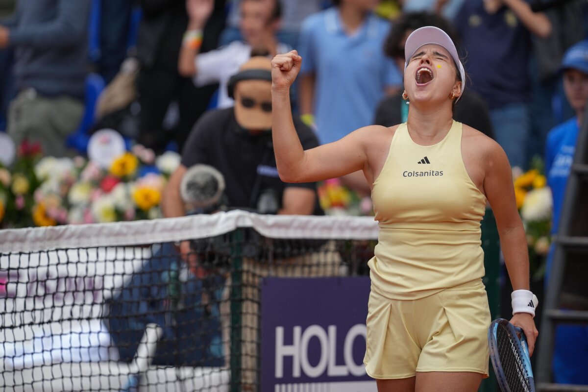 ¡Camila Osorio, tricampeona de la Copa Colsanitas! 1 Camila es la campeona de la Copa Colsanitas por segundo año consecutivo.